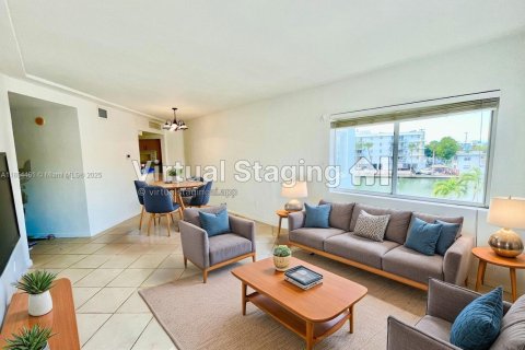 Copropriété à vendre à Miami Beach, Floride: 1 chambre, 61.87 m2 № 1872323 - photo 1