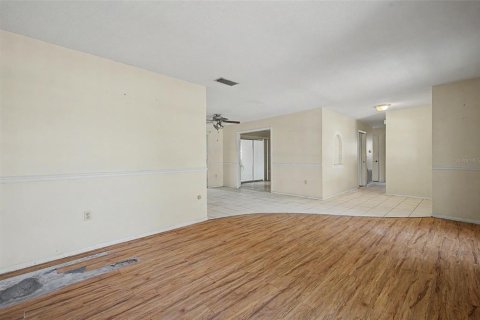 Villa ou maison à vendre à Sarasota, Floride: 2 chambres, 127.28 m2 № 2096179 - photo 6