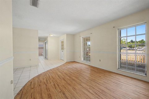 Villa ou maison à vendre à Sarasota, Floride: 2 chambres, 127.28 m2 № 2096179 - photo 4