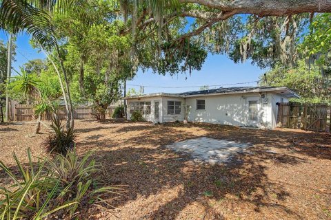 Villa ou maison à vendre à Sarasota, Floride: 2 chambres, 127.28 m2 № 2096179 - photo 29