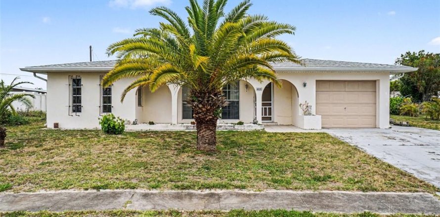 Casa en North Port, Florida 2 dormitorios, 142.79 m2 № 2108199