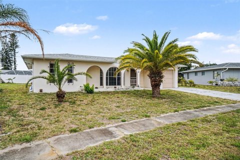 Casa en venta en North Port, Florida, 2 dormitorios, 142.79 m2 № 2108199 - foto 3