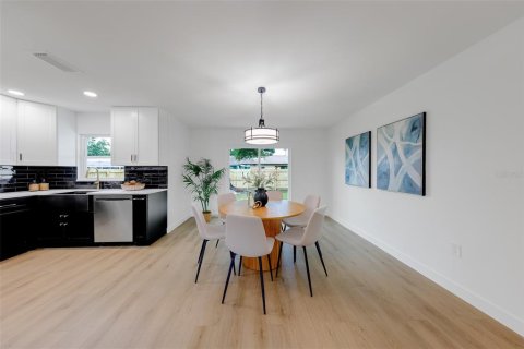 Casa en venta en Pinellas Park, Florida, 3 dormitorios, 122.26 m2 № 2386181 - foto 18