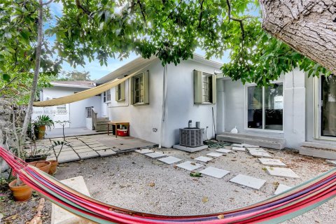 Снять в аренду виллу или дом в Майами, Флорида 5 спален, 202.99м2, № 1958007 - фото 7