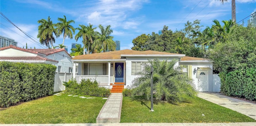 Дом в Майами, Флорида 5 спален, 202.99м2 № 1958007