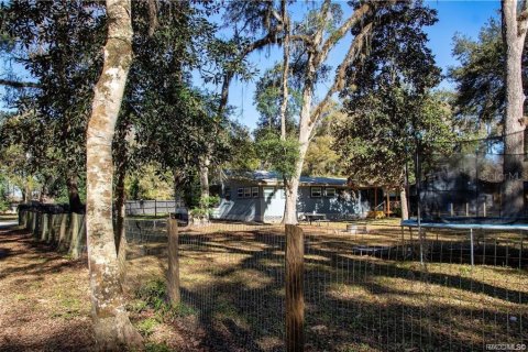 Casa en venta en Floral City, Florida, 6 dormitorios, 246.93 m2 № 2108242 - foto 8