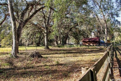 Casa en venta en Floral City, Florida, 6 dormitorios, 246.93 m2 № 2108242 - foto 17
