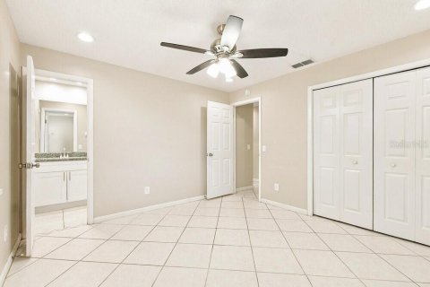 Villa ou maison à louer à Orlando, Floride: 3 chambres, 109.81 m2 № 2425615 - photo 10