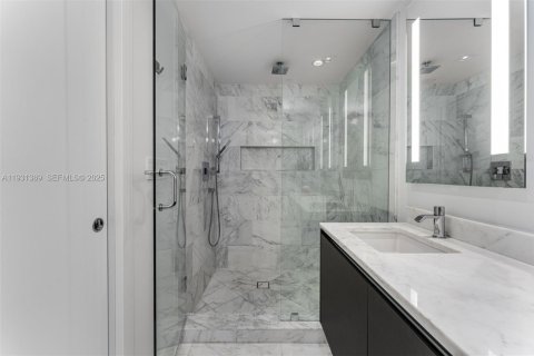 Copropriété à vendre à Miami, Floride: 2 chambres, 105.63 m2 № 2153695 - photo 13