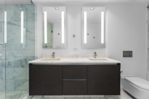 Copropriété à vendre à Miami, Floride: 2 chambres, 105.63 m2 № 2153695 - photo 15