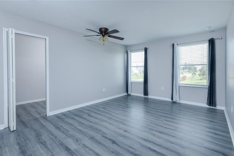House in Cape Coral, Florida 4 bedrooms, 298.22 sq.m. № 2208159 - photo 15
