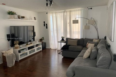 Condominio en Fort Myers, Florida, 1 dormitorio  № 1950281