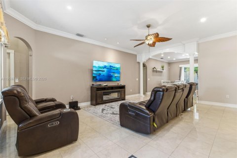 House in Homestead, Florida 4 bedrooms, 194.91 sq.m. № 2025094 - photo 7