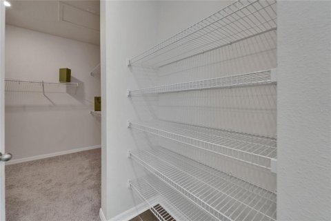 Купить виллу или дом в Аполло-Бич, Флорида 8 комнат, 169.64м2, № 1631103 - фото 28