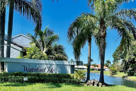 Adosado en venta en Tamarac, Florida, 2 dormitorios, 101.45 m2 № 1975004 - foto 20