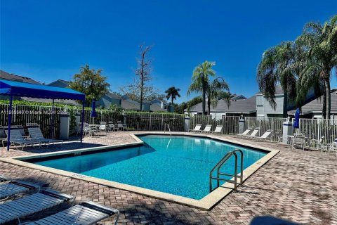 Adosado en venta en Tamarac, Florida, 2 dormitorios, 101.45 m2 № 1975004 - foto 22