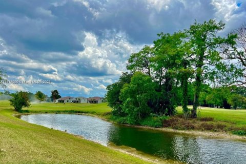 Adosado en venta en Tamarac, Florida, 2 dormitorios, 101.45 m2 № 1975004 - foto 18