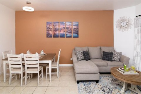 Townhouse in Kissimmee, Florida 4 bedrooms, 133.78 sq.m. № 2102962 - photo 8