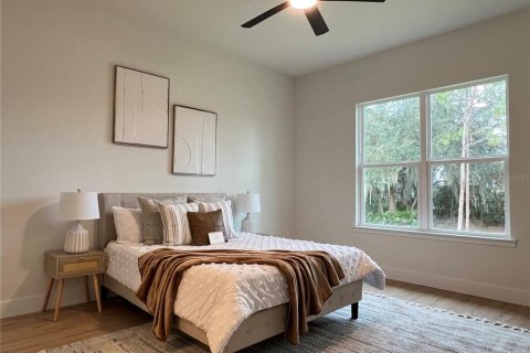 Casa en venta en Deltona, Florida, 4 dormitorios, 168.9 m2 № 1904919 - foto 4