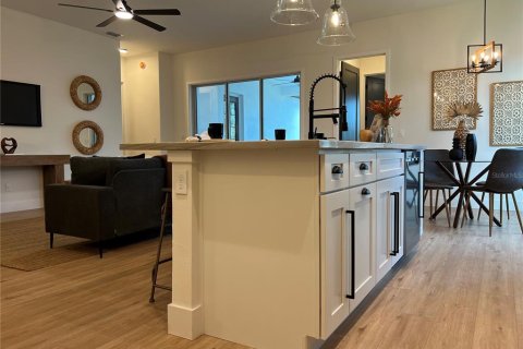 Casa en venta en Deltona, Florida, 4 dormitorios, 168.9 m2 № 1904919 - foto 14
