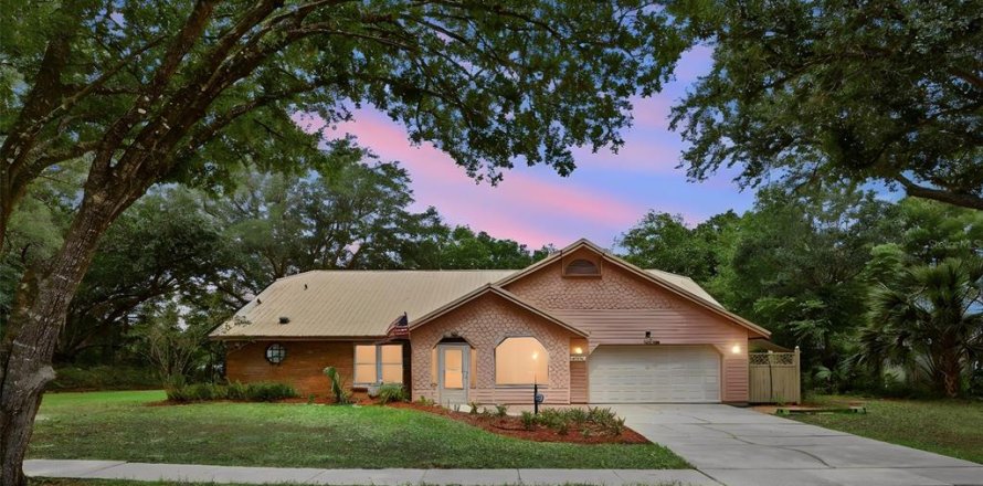 Villa ou maison à Orlando, Floride 4 chambres, 208.84 m2 № 2208394