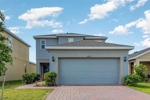 Casa en venta en Groveland, Florida, 4 dormitorios, 179.86 m2 № 1723399 - foto 1