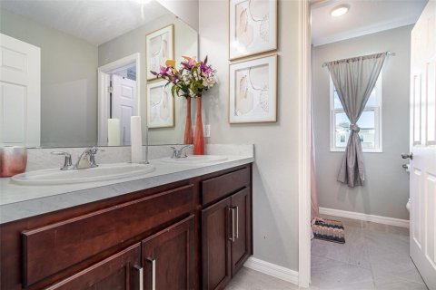 Casa en venta en Groveland, Florida, 4 dormitorios, 179.86 m2 № 1723399 - foto 20
