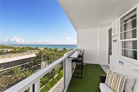 Condo in Miami Beach, Florida, 4 bedrooms № 1949886 - photo 30