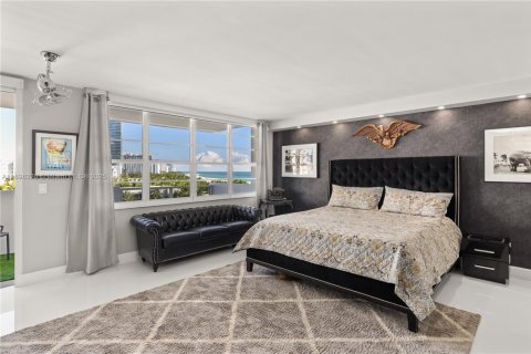 Condo in Miami Beach, Florida, 4 bedrooms № 1949886 - photo 22