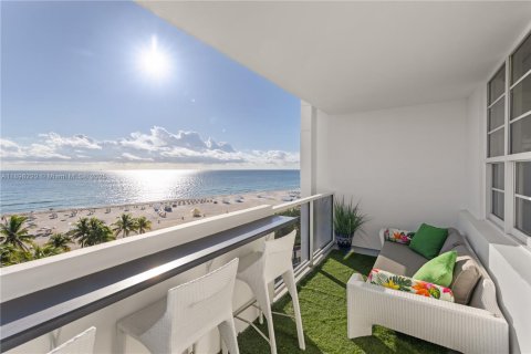 Condo in Miami Beach, Florida, 4 bedrooms № 1949886 - photo 3