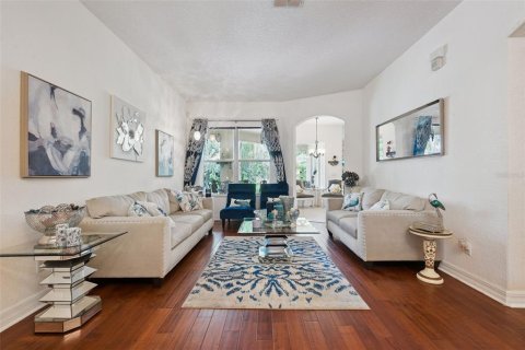 House in Winter Garden, Florida 5 bedrooms, 285.95 sq.m. № 2313423 - photo 5