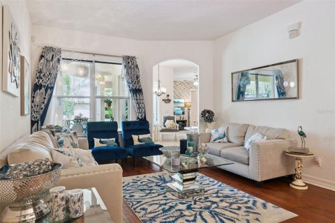House in Winter Garden, Florida 5 bedrooms, 285.95 sq.m. № 2313423 - photo 6