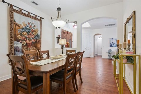 House in Winter Garden, Florida 5 bedrooms, 285.95 sq.m. № 2313423 - photo 10
