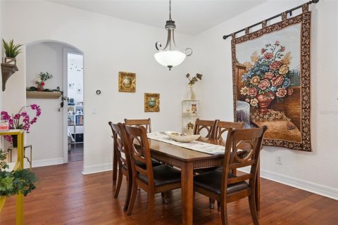 House in Winter Garden, Florida 5 bedrooms, 285.95 sq.m. № 2313423 - photo 11