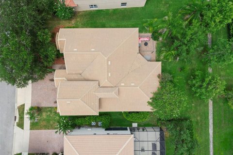 House in Winter Garden, Florida 5 bedrooms, 285.95 sq.m. № 2313423 - photo 30