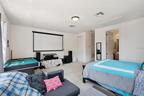 House in Winter Garden, Florida 5 bedrooms, 285.95 sq.m. № 2313423 - photo 17