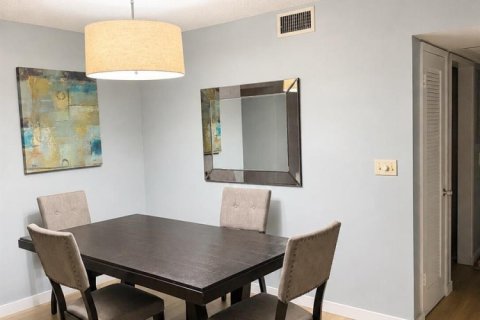 Apartment in Pompano Beach, Florida 2 bedrooms, 106.84 sq.m. № 2191462 - photo 3