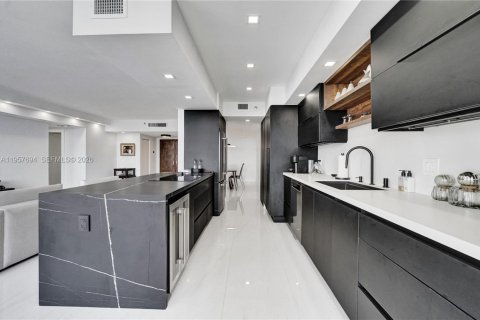 Copropriété à louer à Aventura, Floride: 2 chambres, 136.57 m2 № 2023533 - photo 28