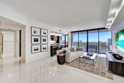 Copropriété à louer à Aventura, Floride: 2 chambres, 136.57 m2 № 2023533 - photo 17