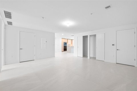 Condo in Pompano Beach, Florida, 3 bedrooms  № 2191459 - photo 25