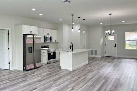 House in Ocala, Florida 4 bedrooms, 170.29 sq.m. № 1823004 - photo 5