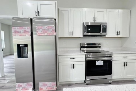House in Ocala, Florida 4 bedrooms, 170.29 sq.m. № 1823004 - photo 8