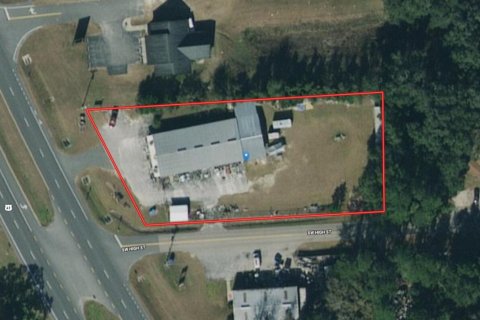 Commercial property in Lake City, Florida № 826992 - photo 1