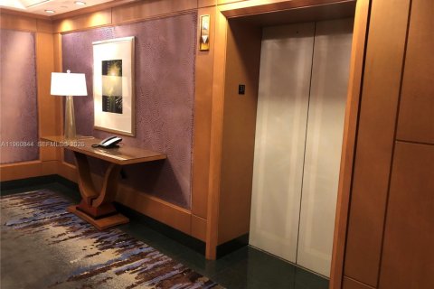 Condo in Miami, Florida  № 2052820 - photo 20