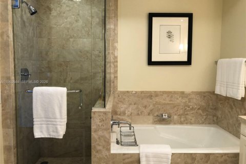 Condo in Miami, Florida  № 2052820 - photo 16