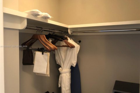 Condo in Miami, Florida  № 2052820 - photo 14