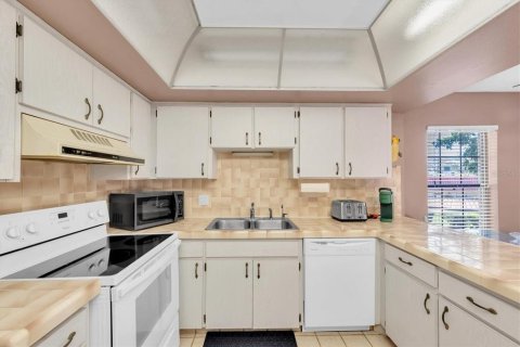 Condo in Clearwater, Florida, 2 bedrooms  № 2199654 - photo 6