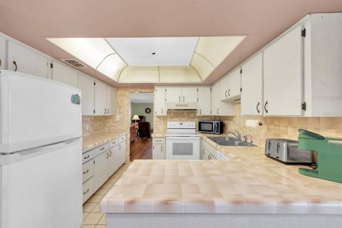Condo in Clearwater, Florida, 2 bedrooms  № 2199654 - photo 7