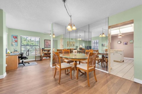 Condo in Clearwater, Florida, 2 bedrooms  № 2199654 - photo 8