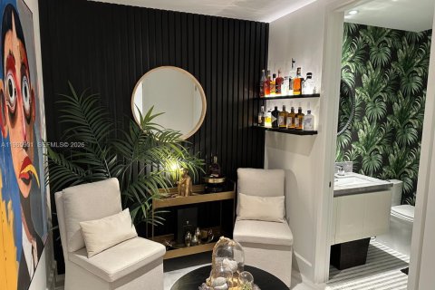 Condo in Miami, Florida, 3 bedrooms  № 2027517 - photo 16